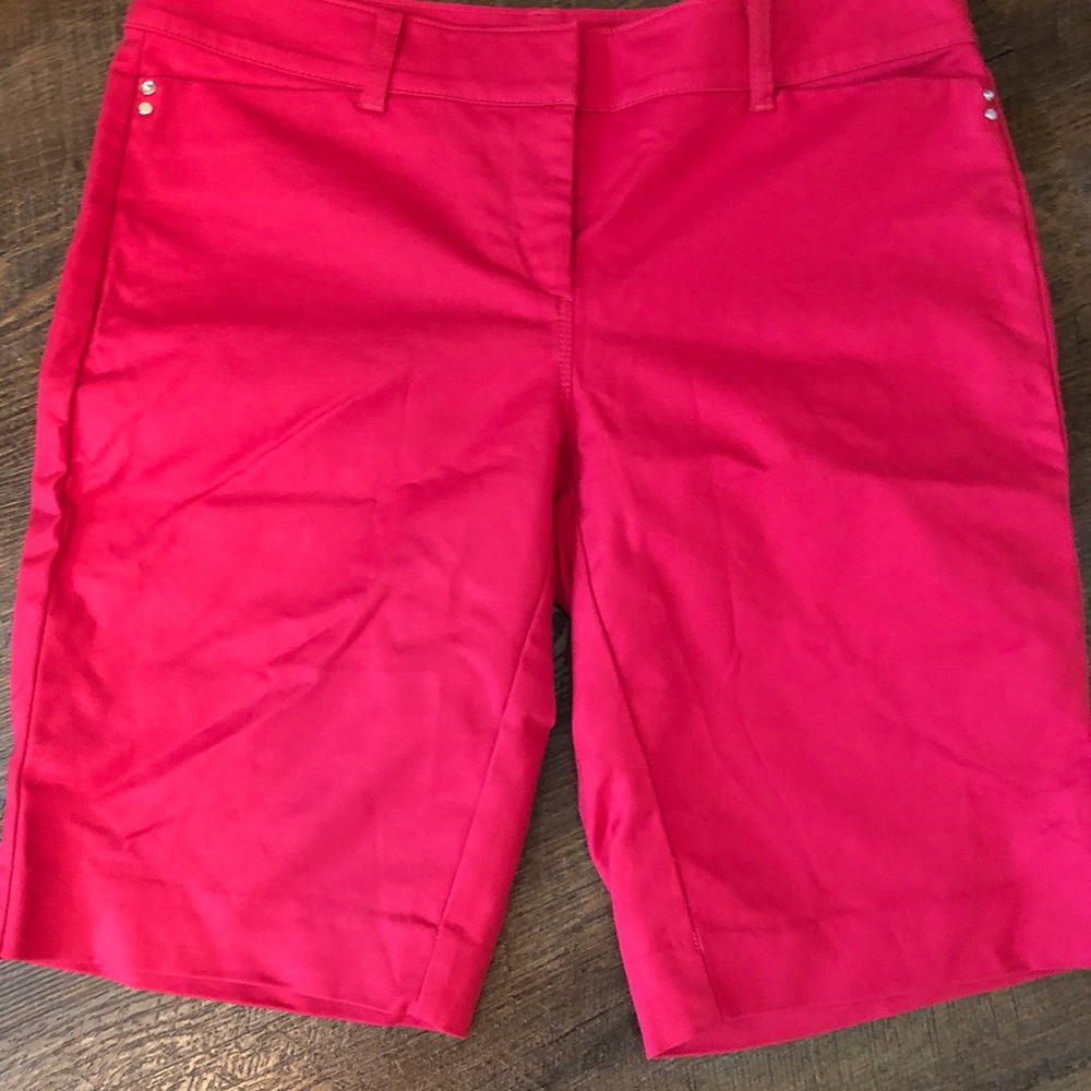WHBM Bermuda shorts